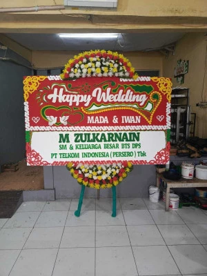 Papan Bunga di Padamulya Cipunagara